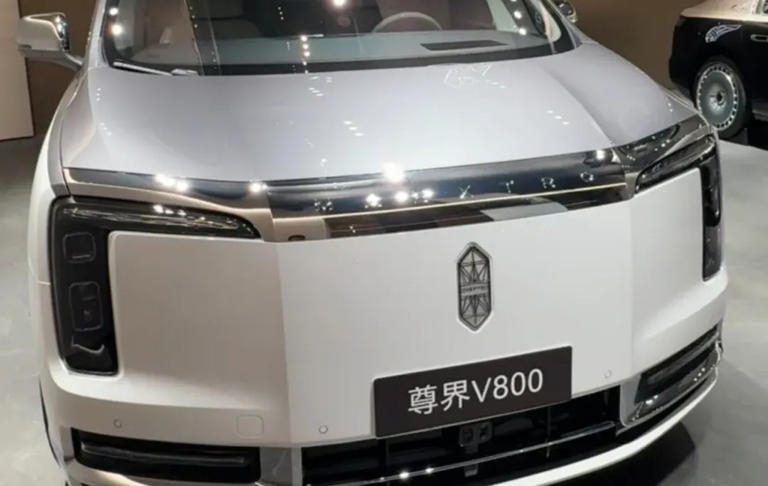 尊界 V800 的踏板,3000N 没断,1612N 断了